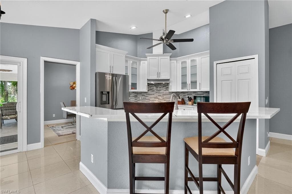 850 29th St SW, Naples, FL 34117-5