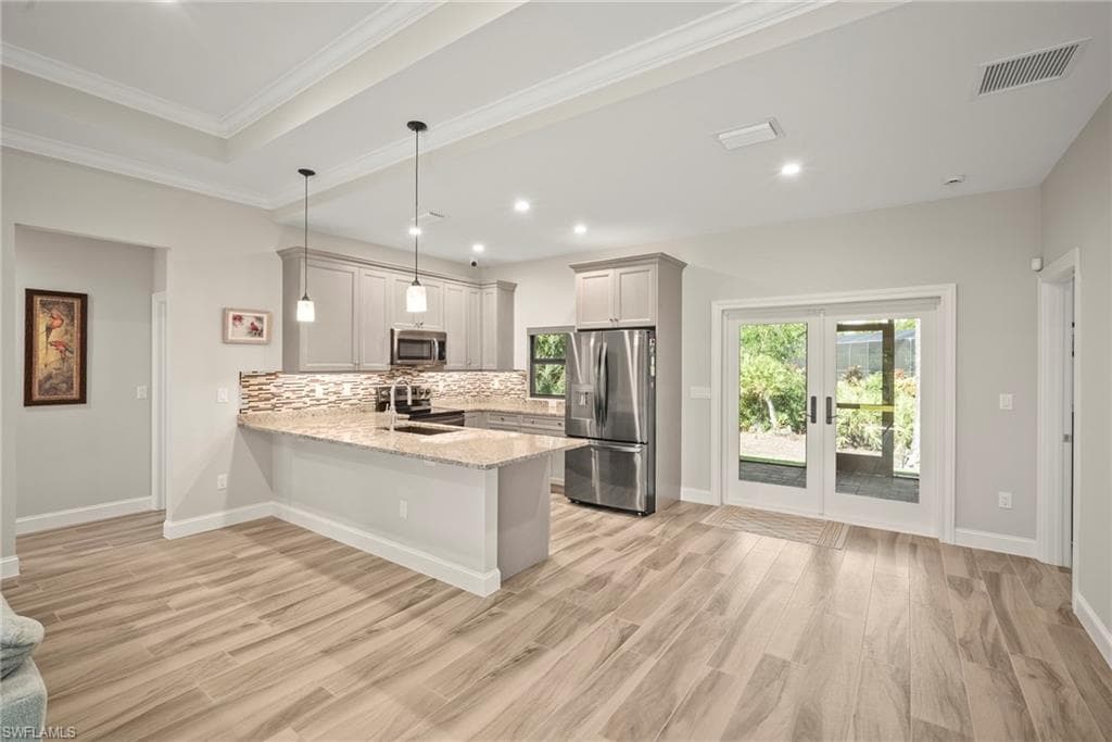 24132 Melanie Ln, Bonita Springs, FL 34135-14