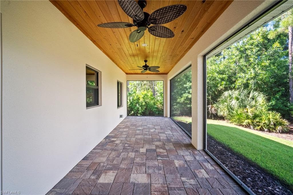 24132 Melanie Ln, Bonita Springs, FL 34135-33