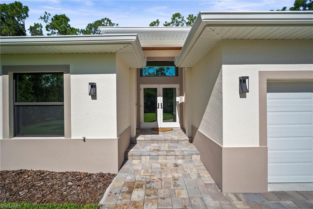 24132 Melanie Ln, Bonita Springs, FL 34135-5