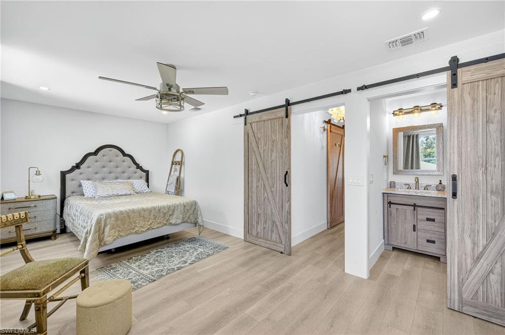 3020 Woodside Ave, Naples, FL 34112-13