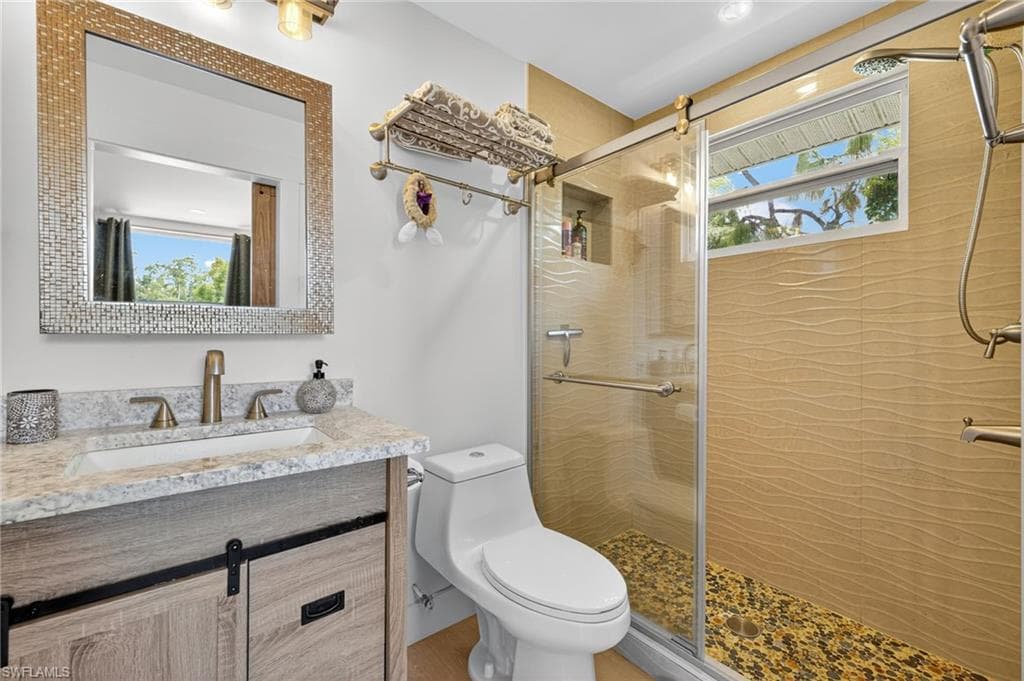 3020 Woodside Ave, Naples, FL 34112-15