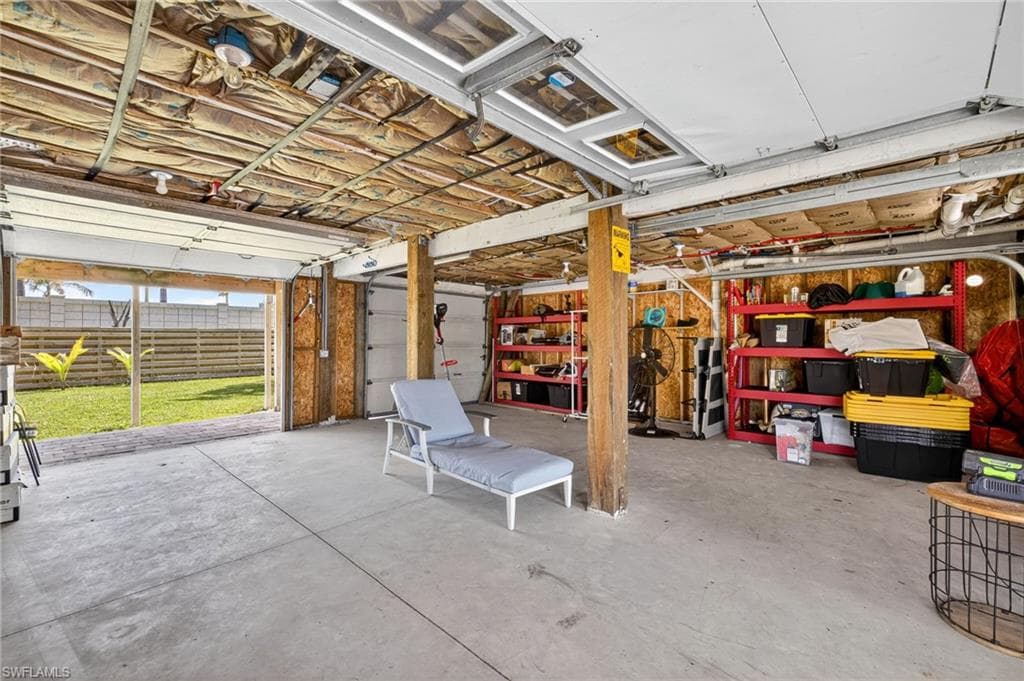 3020 Woodside Ave, Naples, FL 34112-22