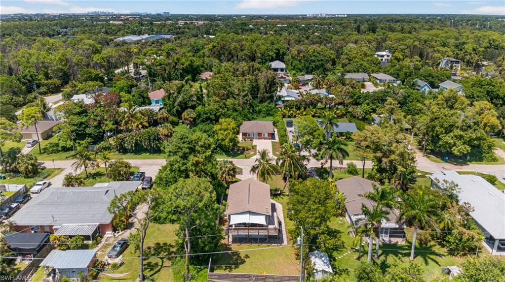 3020 Woodside Ave, Naples, FL 34112-29