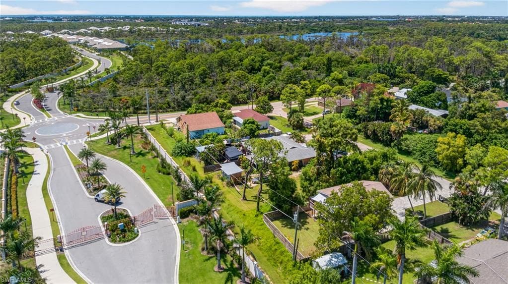 3020 Woodside Ave, Naples, FL 34112-33