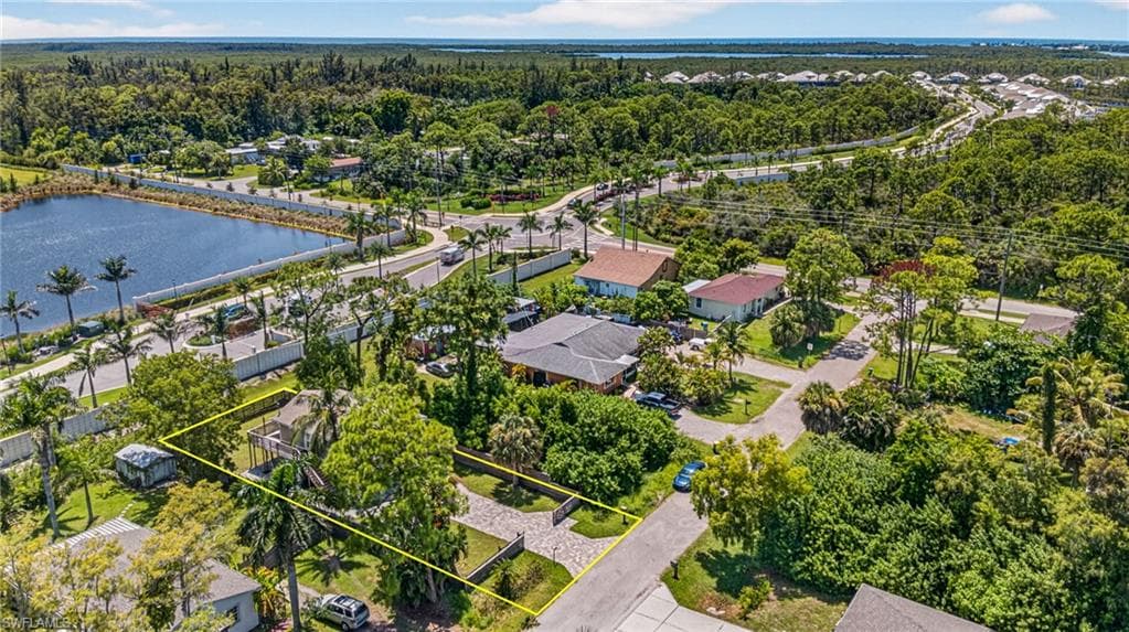 3020 Woodside Ave, Naples, FL 34112-36