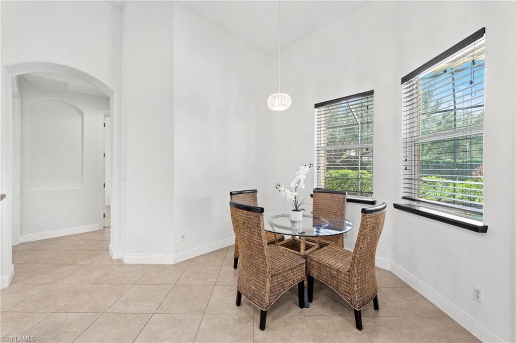 8411 Sedonia Cir, Estero, FL 33967-19