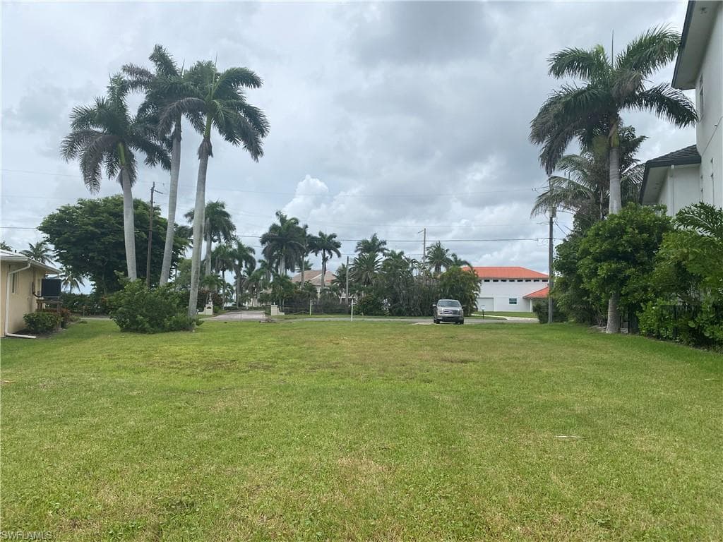 26815 Mclaughlin Blvd, Bonita Springs, FL 34134-2
