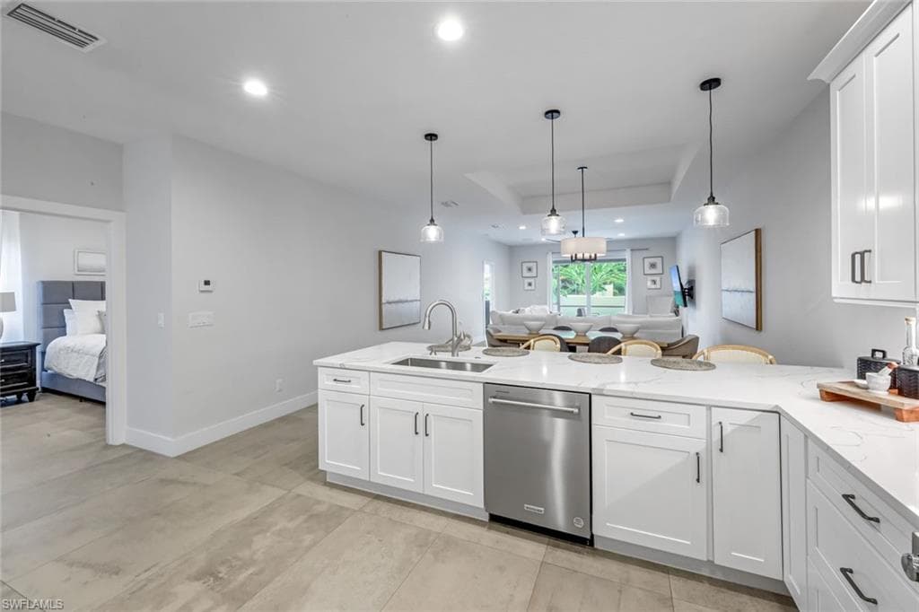 605/609 107th Ave N, Naples, FL 34108-11