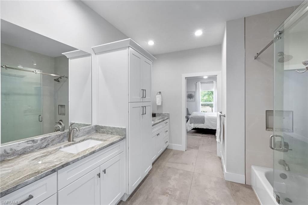 605/609 107th Ave N, Naples, FL 34108-20