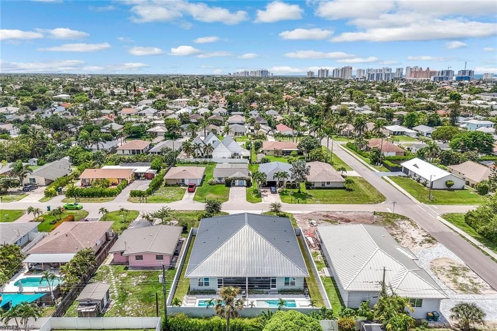 605/609 107th Ave N, Naples, FL 34108-48