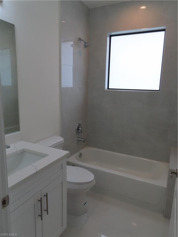 4132 64th Ave NE, Naples, FL 34120-9