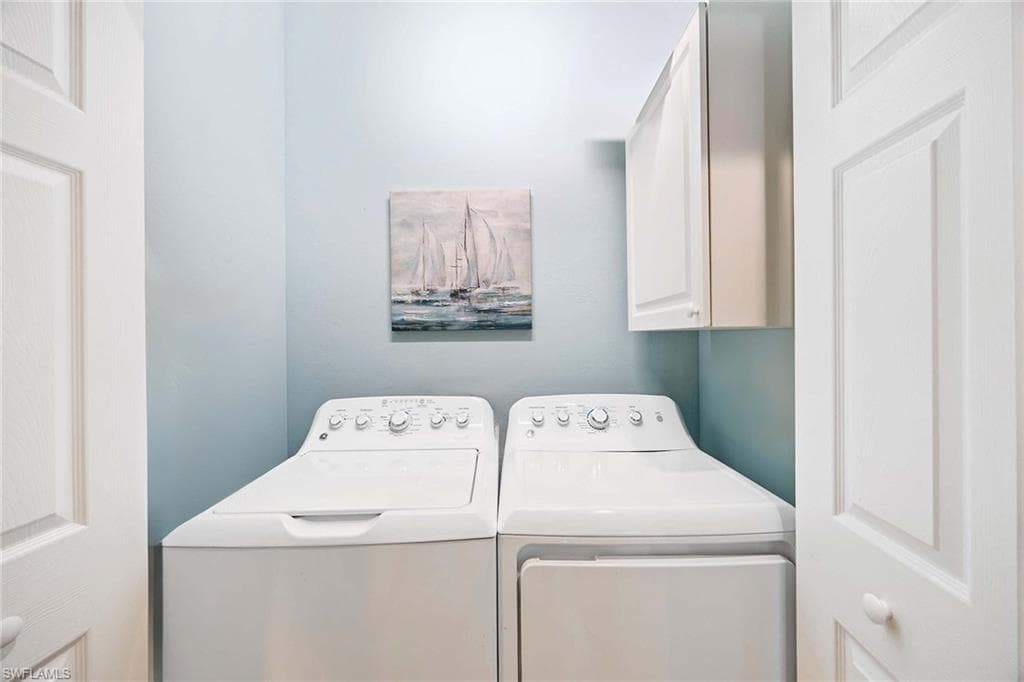 8267 Parkstone Pl 207, Naples, FL 34120-20
