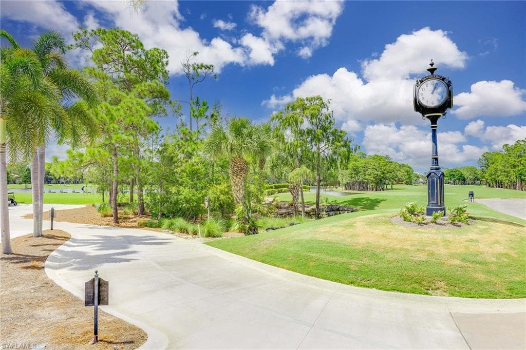 8267 Parkstone Pl 207, Naples, FL 34120-43