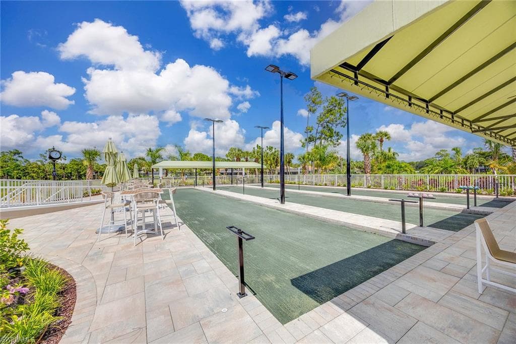 8267 Parkstone Pl 207, Naples, FL 34120-49