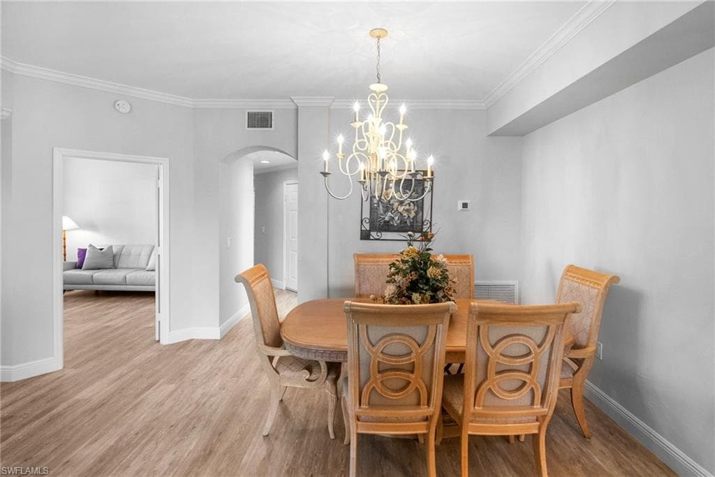 1605 Winding Oaks Way 103, Naples, FL 34109-11