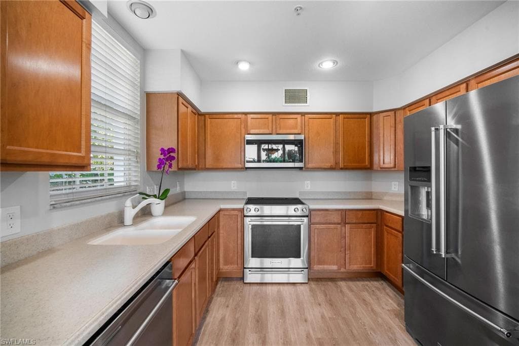 1605 Winding Oaks Way 103, Naples, FL 34109-16