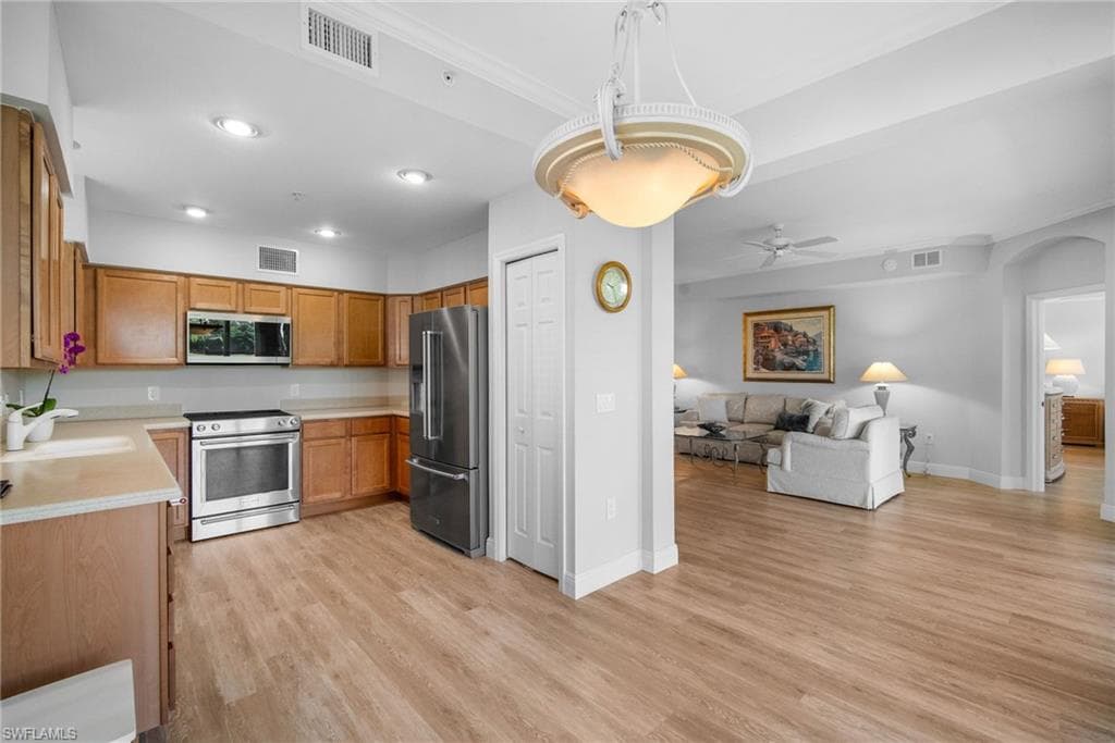 1605 Winding Oaks Way 103, Naples, FL 34109-18