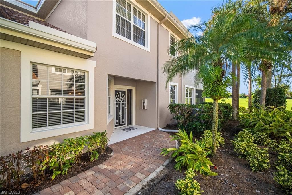 1605 Winding Oaks Way 103, Naples, FL 34109-3