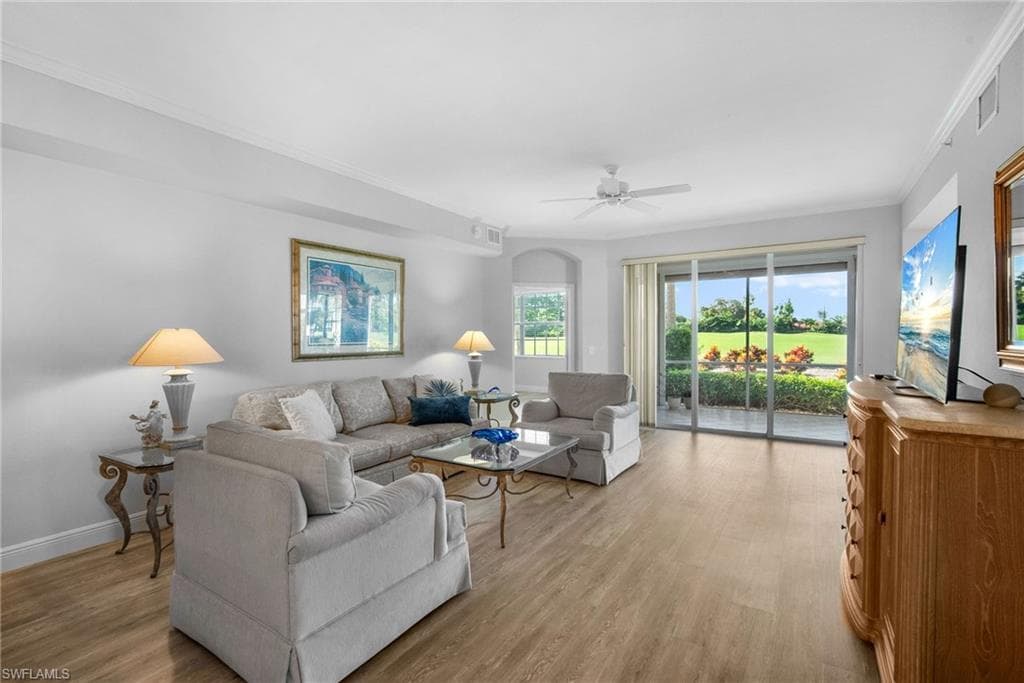 1605 Winding Oaks Way 103, Naples, FL 34109-6