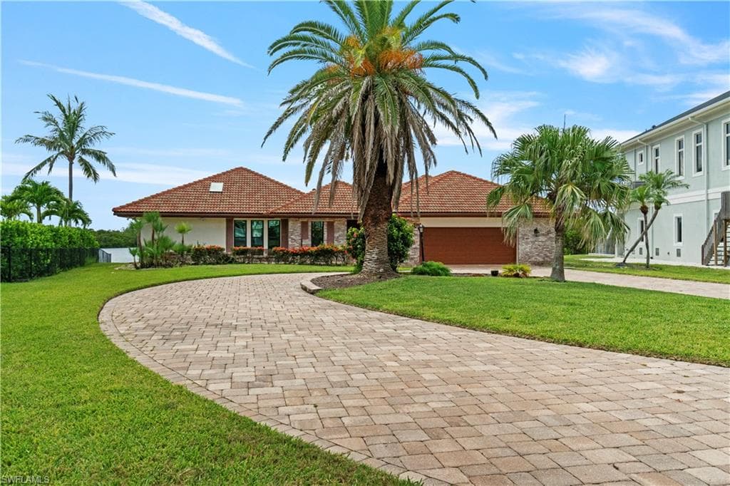 26900 Mclaughlin Blvd, Bonita Springs, FL 34134-32
