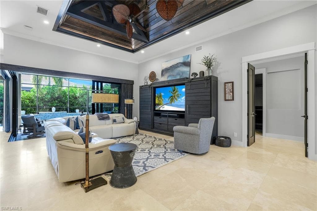 710 Wren St, Marco Island, FL 34145-8
