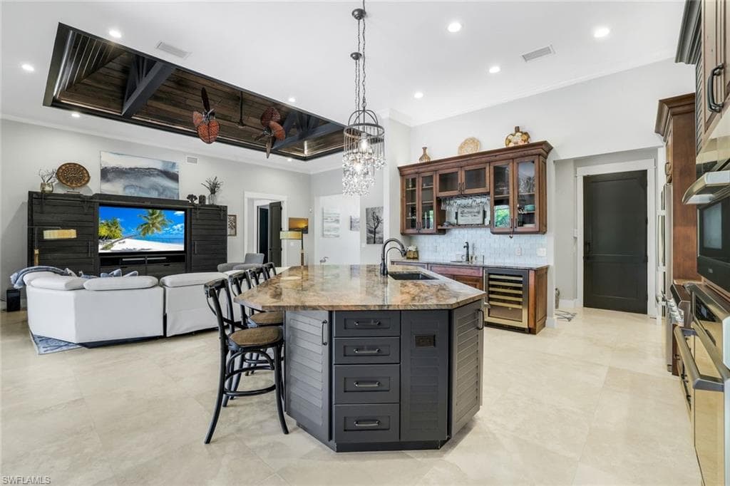 710 Wren St, Marco Island, FL 34145-11