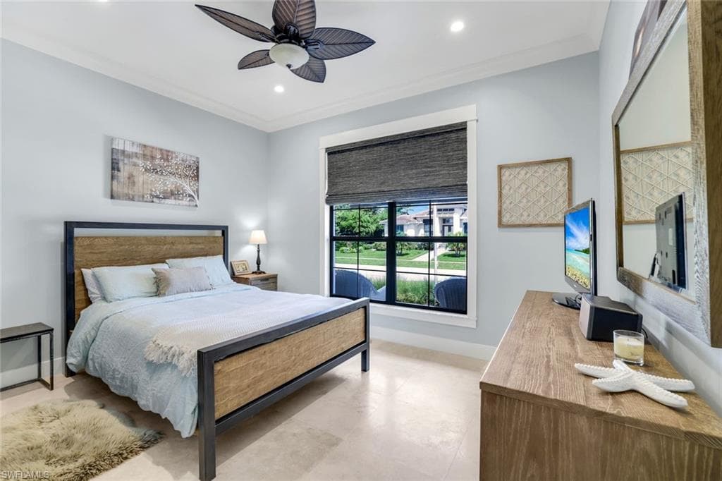 710 Wren St, Marco Island, FL 34145-26