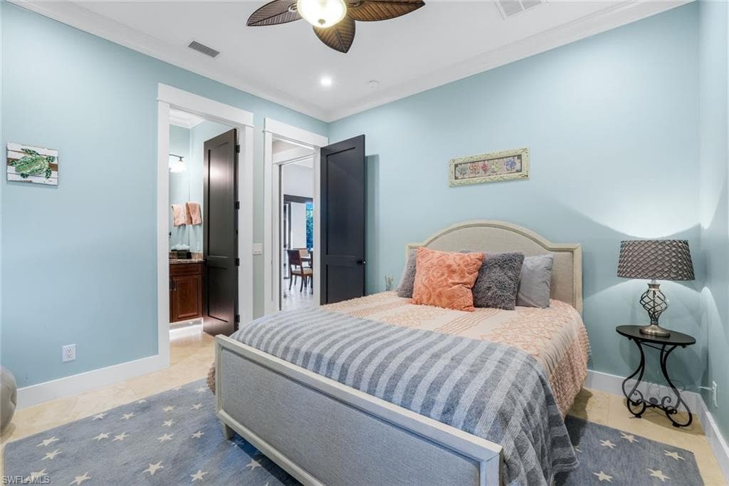710 Wren St, Marco Island, FL 34145-28