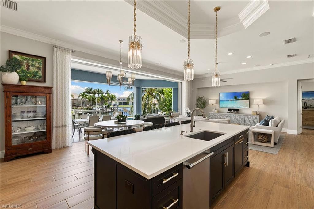 177 Geranium Ct, Marco Island, FL 34145-16