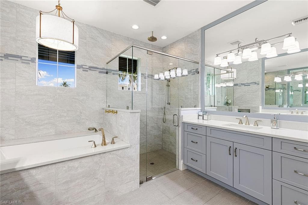 177 Geranium Ct, Marco Island, FL 34145-34