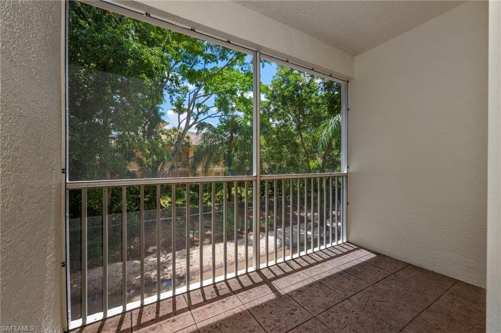 4665 Saint Croix Ln 1521, Naples, FL 34109-11