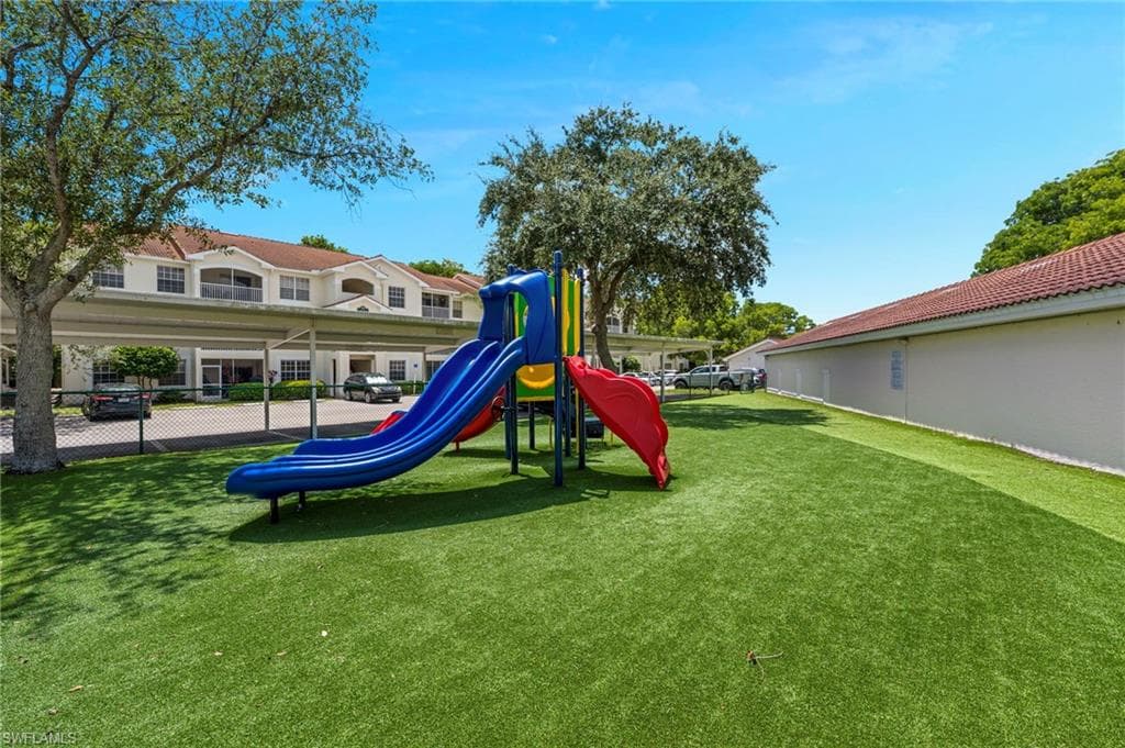 4665 Saint Croix Ln 1521, Naples, FL 34109-13