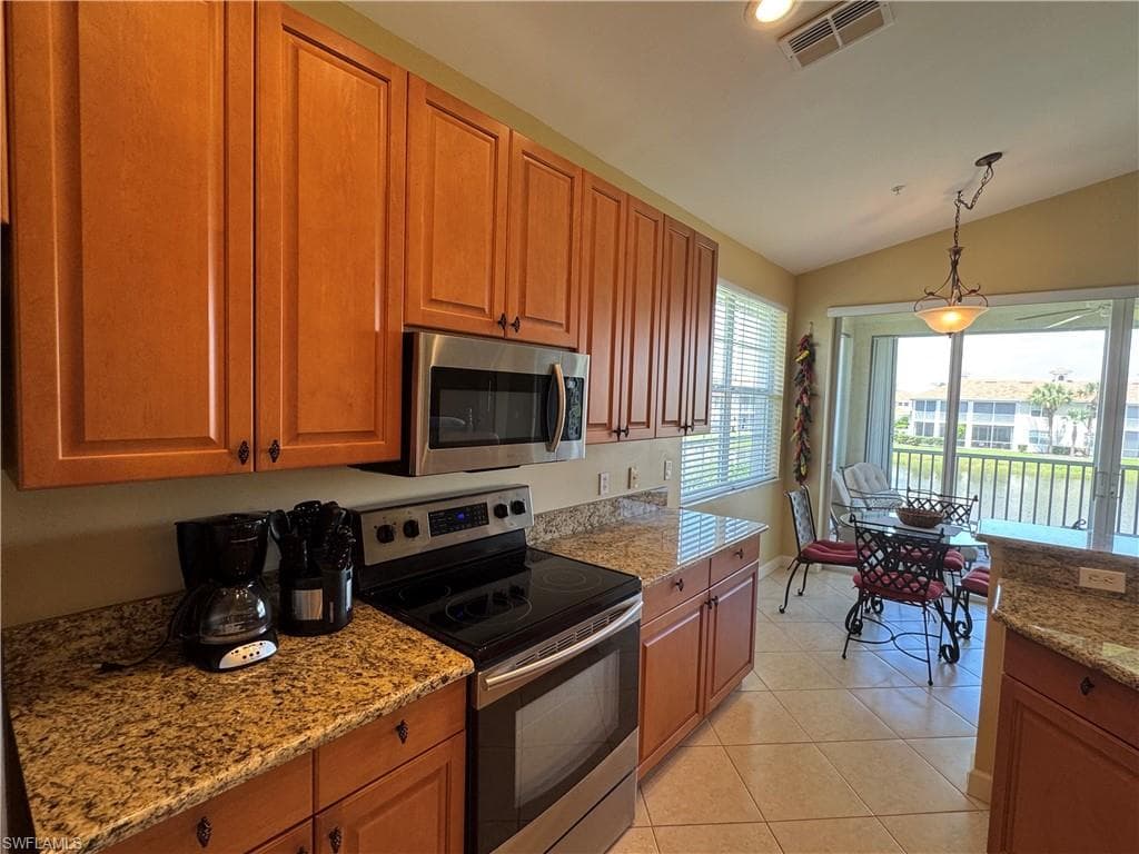 3054 Driftwood Way 4502, Naples, FL 34109-5