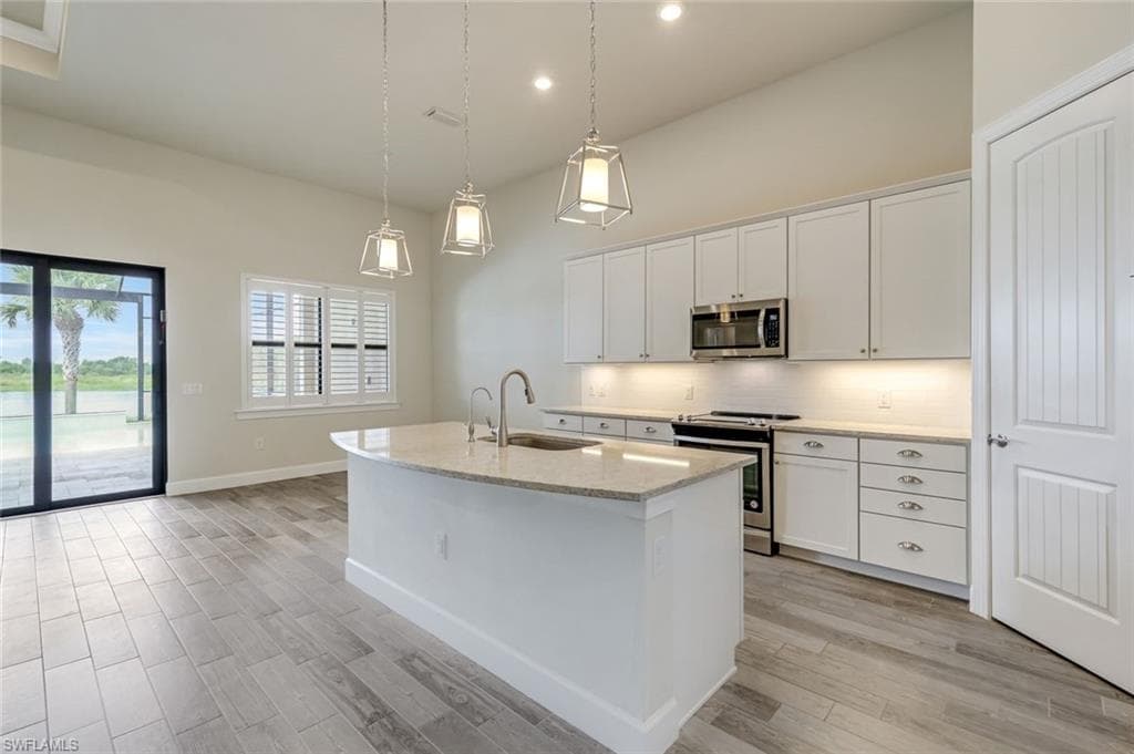 17146 Ashcomb Way, Estero, FL 33928-16