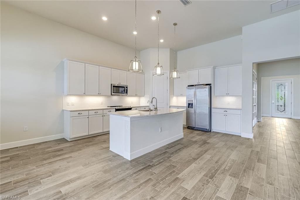 17146 Ashcomb Way, Estero, FL 33928-18