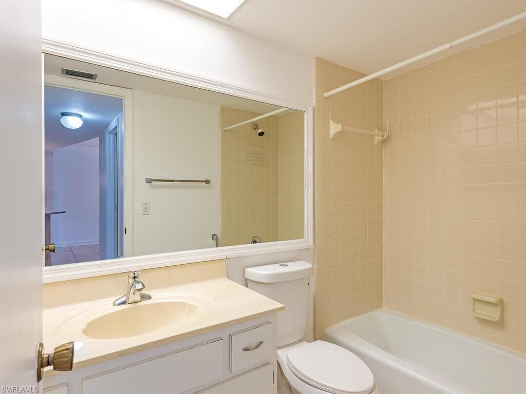 4955 Pepper Cir B102, Naples, FL 34113-10
