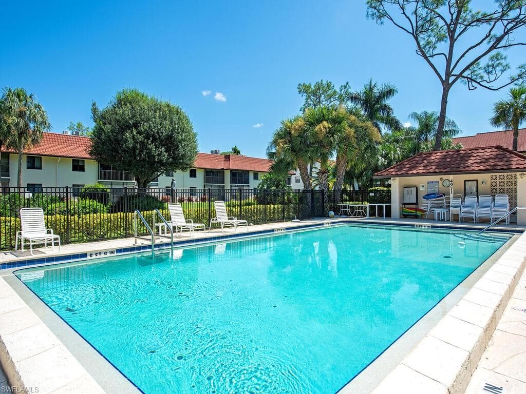4955 Pepper Cir B102, Naples, FL 34113-14