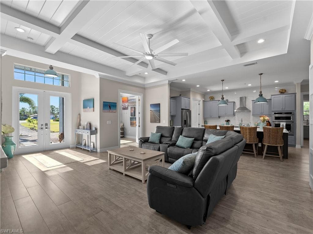 9016 Falcon Ct, Venice, FL 34293-17