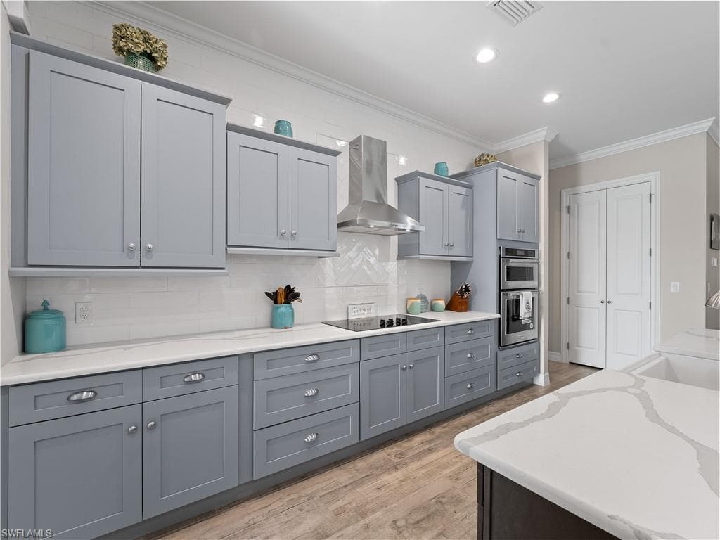 9016 Falcon Ct, Venice, FL 34293-18