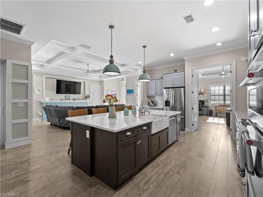 9016 Falcon Ct, Venice, FL 34293-21