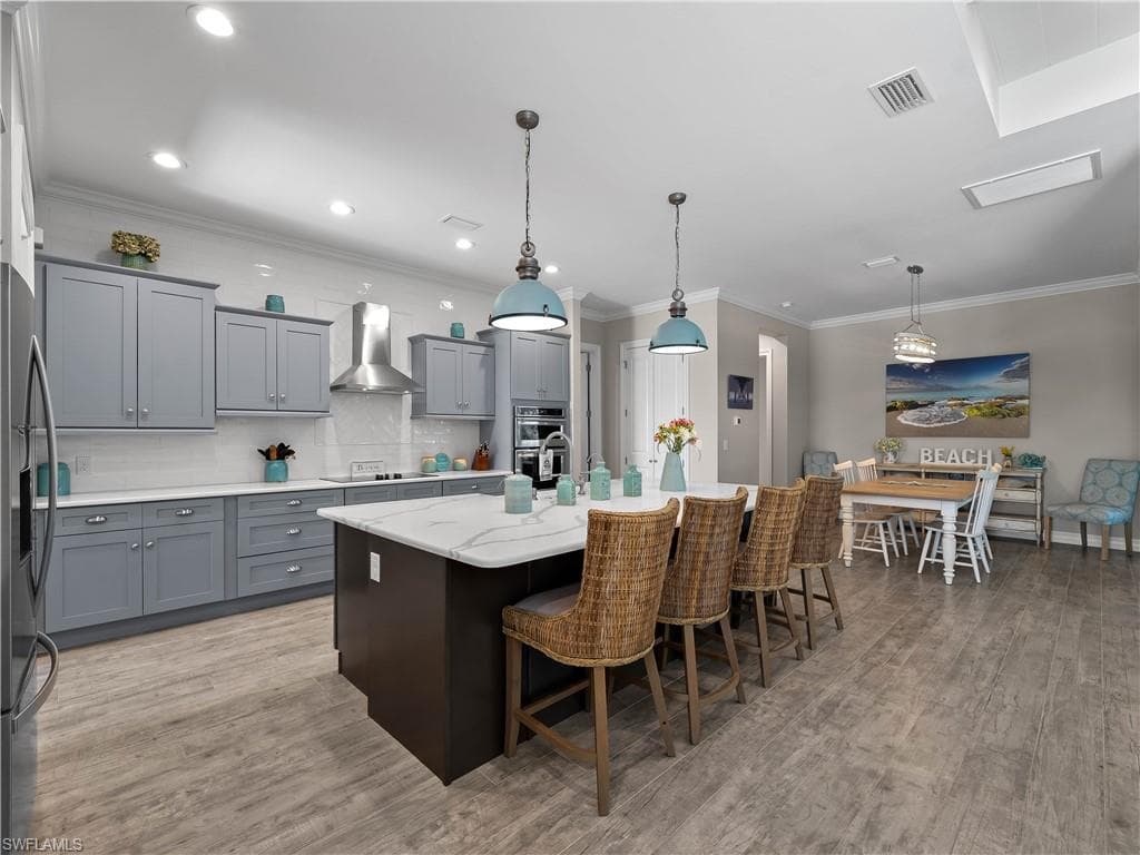 9016 Falcon Ct, Venice, FL 34293-22