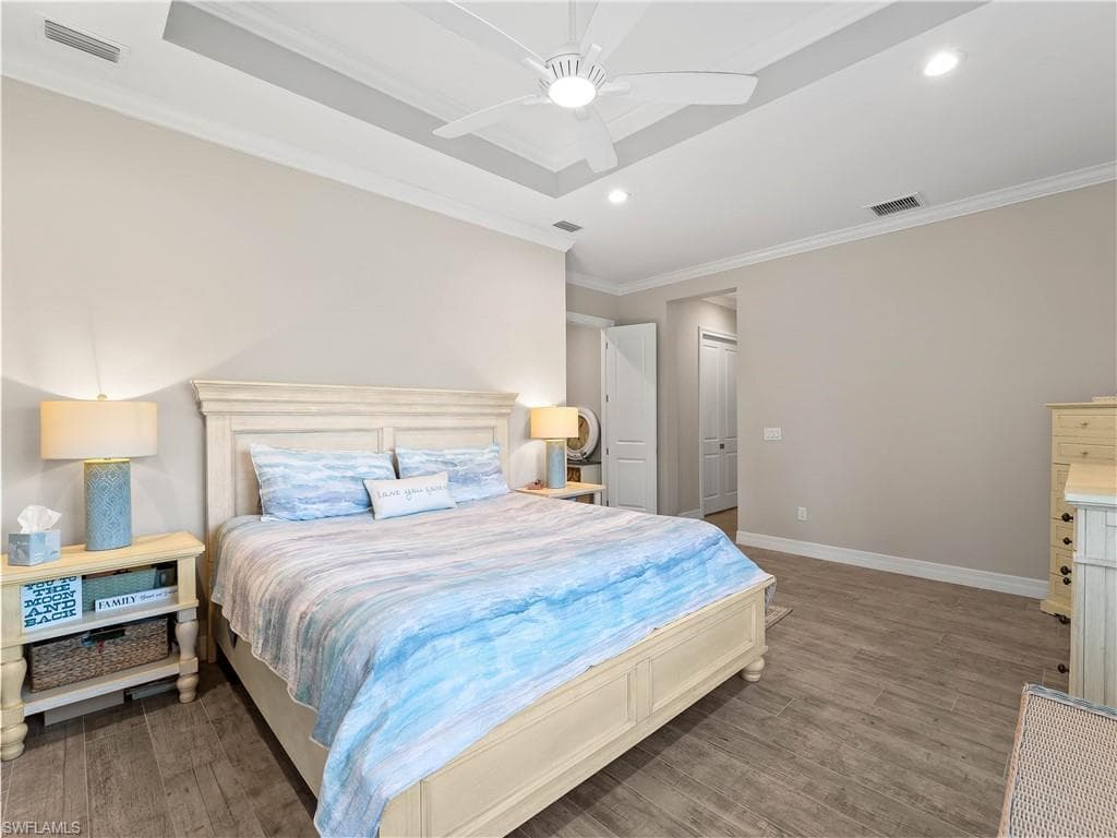 9016 Falcon Ct, Venice, FL 34293-26