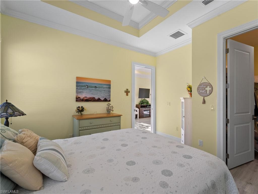 9016 Falcon Ct, Venice, FL 34293-40