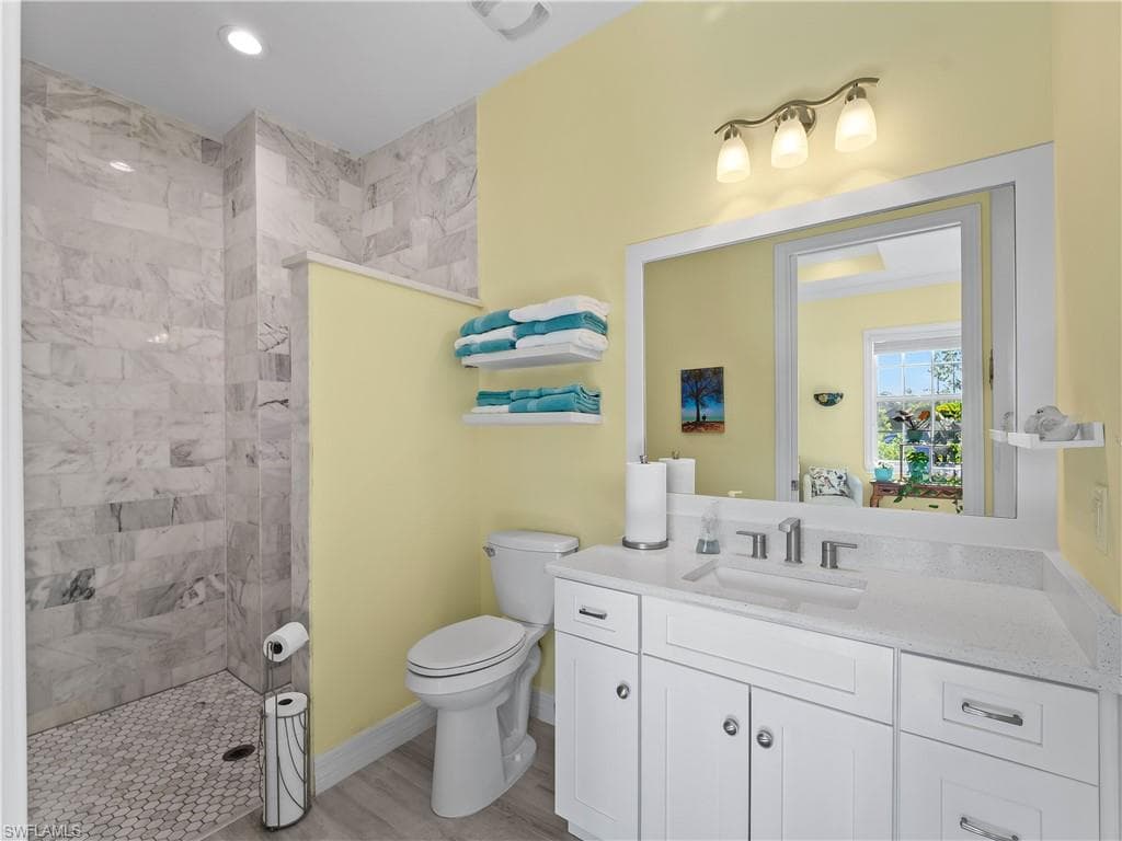 9016 Falcon Ct, Venice, FL 34293-41