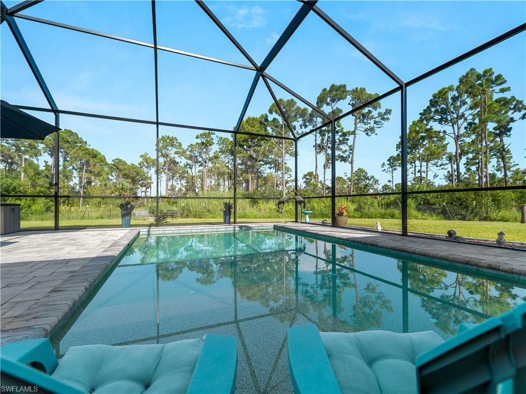 9016 Falcon Ct, Venice, FL 34293-43