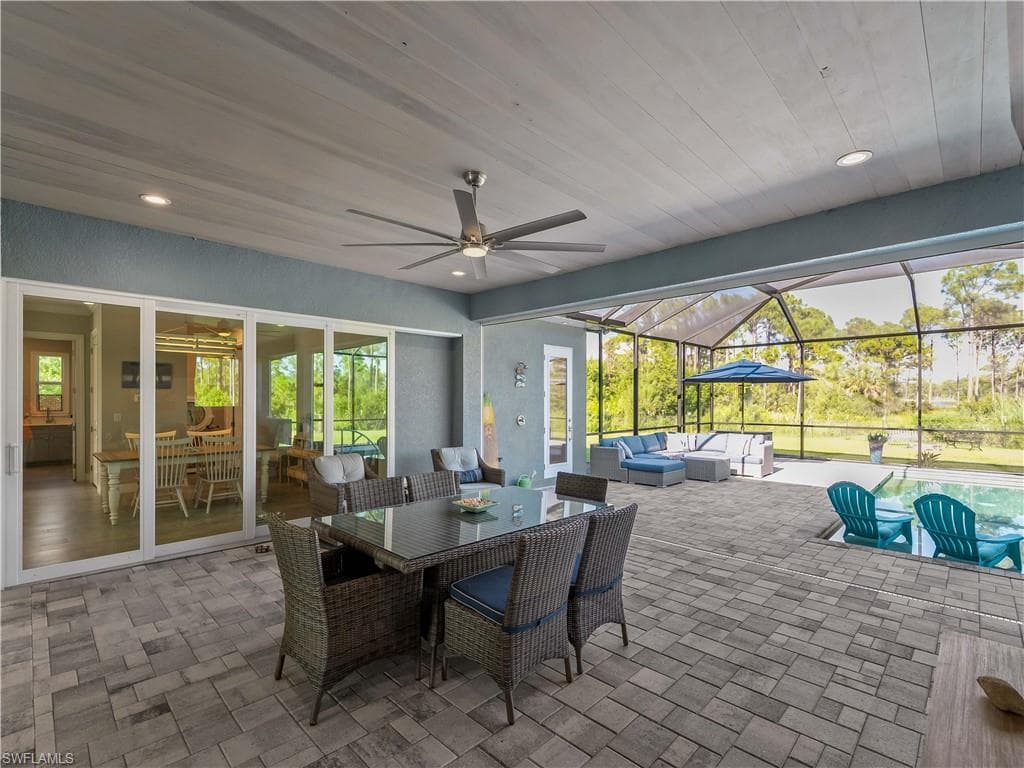 9016 Falcon Ct, Venice, FL 34293-48