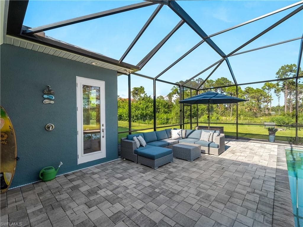 9016 Falcon Ct, Venice, FL 34293-49