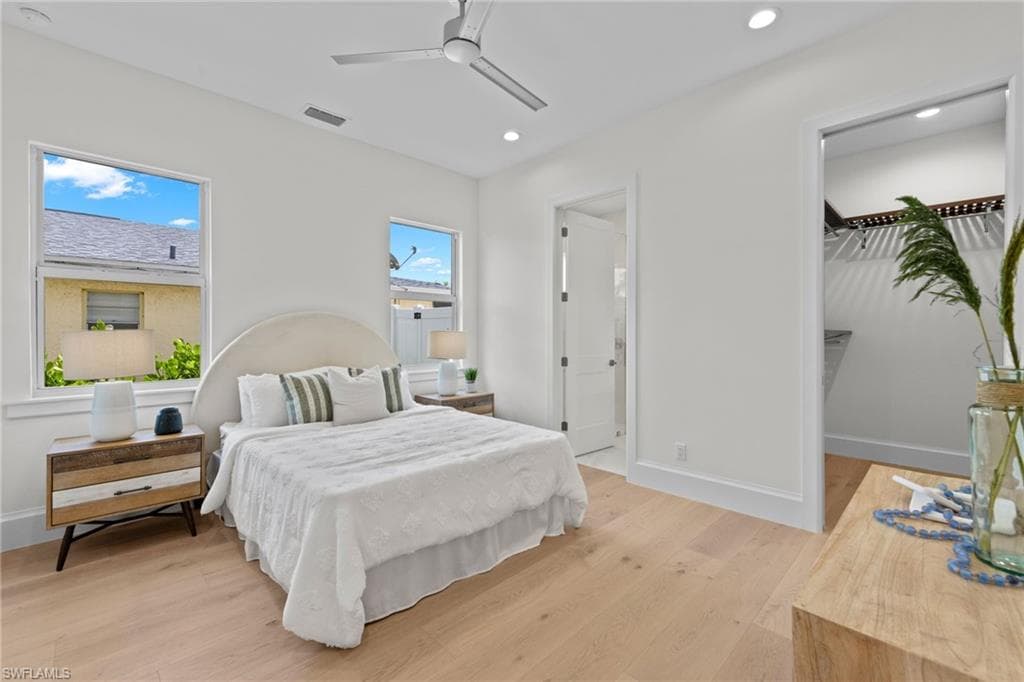 558 100th Ave N, Naples, FL 34108-17