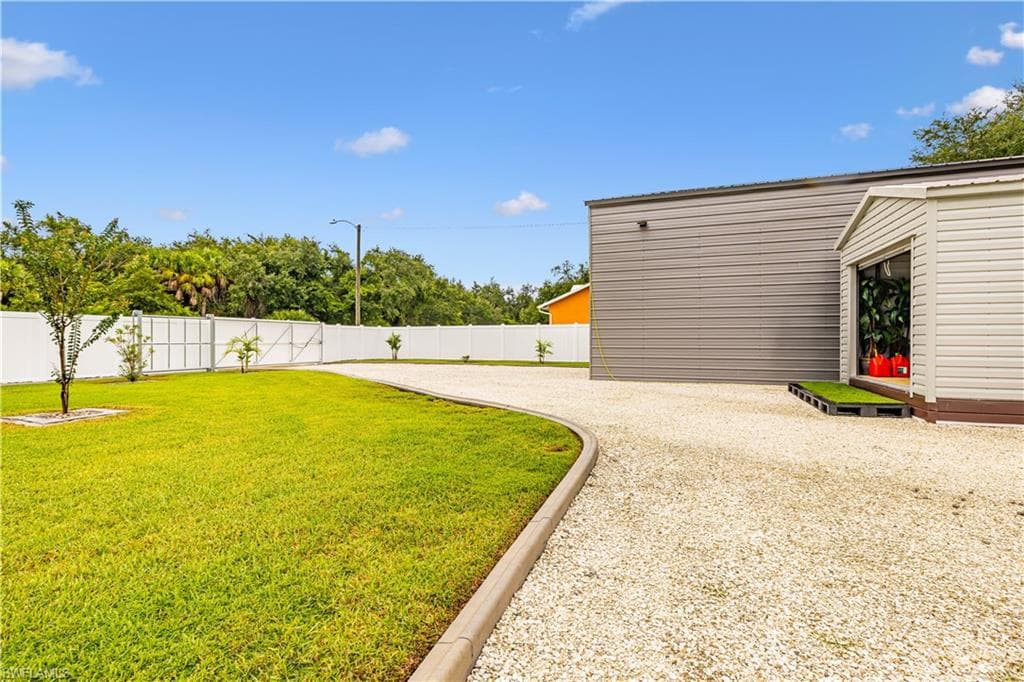 17432 Shirley Ave, Port Charlotte, FL 33948-14